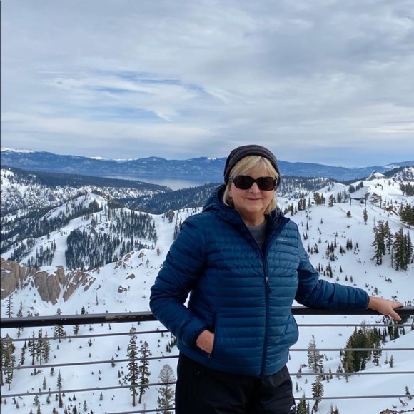 Meet your Posher, Karen - Picture 2 of 2